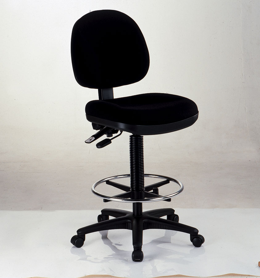 Thanks to the ergonomic mechanism, drafting chairs support