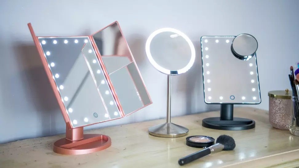 The portable light up makeup mirror is a