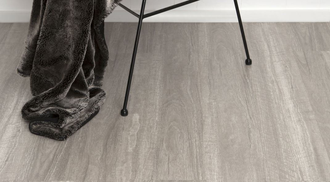 Laminate flooring allows you to enjoy the look