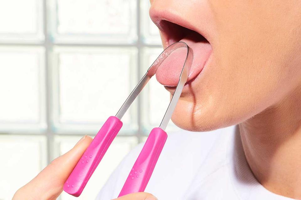 The best using of tongue scraping is by
